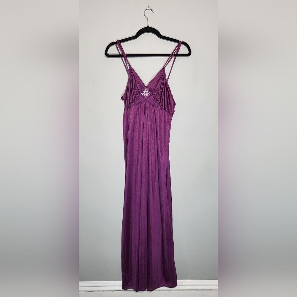 INTERLUDES Vintage Slip Size Medium by Cira Purple Satin with Floral Detail